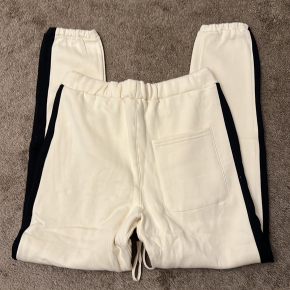 Essentials 🤎 - Picture 6 of 6